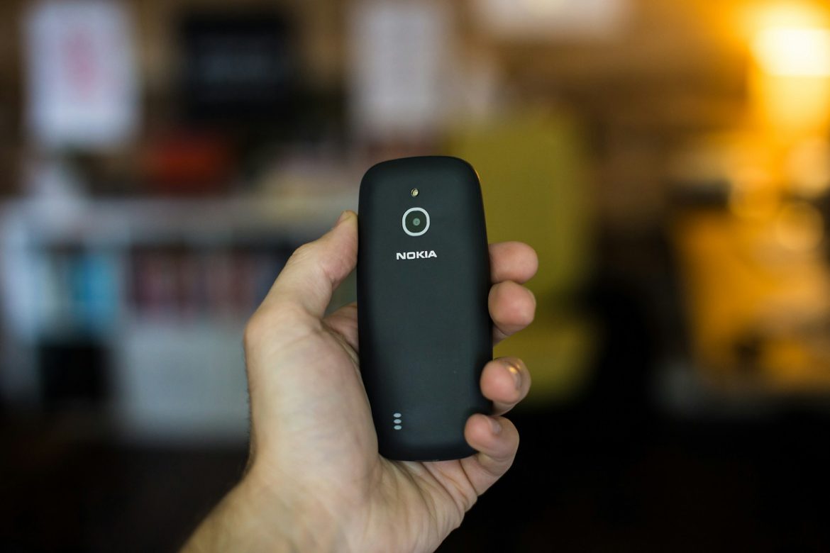 Retour en force des téléphones basiques : vers un désintérêt croissant pour les smartphones ?